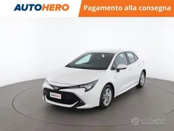 Bianco Usata 2020 Toyota Corolla Active Tre volumi | 14.599 € (Buon prezzo)