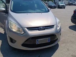 Usata 2011 Ford C-MAX Monovolume | 5500 € (Buon prezzo)