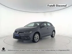 Smoky grey metallizzato Usata 2022 VW Polo Style Tre volumi | 16.900 € (Buon prezzo)
