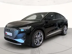 Nero mito metallizzato Usata 2024 Audi Q4 Sportback e-tron S-Line SUV | 53.900 € (Molto cara)