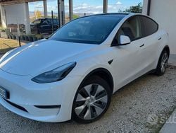 Bianco Usata 2023 Tesla Model Y Long Range AWD SUV | 37.300 € (Buon prezzo)