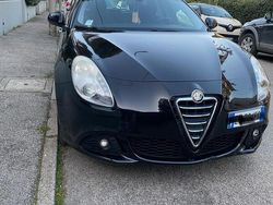 Nero Usata 2011 Alfa Romeo Giulietta Due volumi | 7000 € (Buon prezzo)