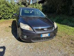 Grigio Usata 2008 Ford Focus Station wagon | 2300 € (Ottimo prezzo)