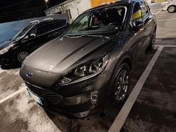 Grigio Usata 2020 Ford Kuga SUV | 18.450 € (Buon prezzo)