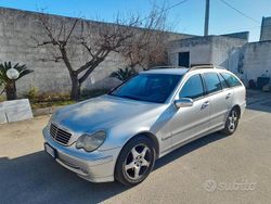 Grigio Usata 2003 Mercedes C220 Station wagon | 1100 €