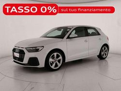 Bianco ghiacciaio metallizzato Usata 2022 Audi A1 Sportback Admired Due volumi | 21.900 € (Buon prezzo)