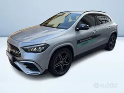 Argento Nuova 2025 Mercedes GLA180 AMG line SUV | 46.000 € (Buon prezzo)