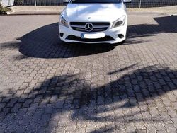 Bianco Usata 2015 Mercedes CLA200 Shooting Brake Station wagon | 15.500 € (Buon prezzo)