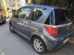 Usata 2006 Peugeot 1007 Due volumi | 2500 € (Buon prezzo)