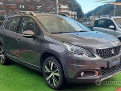 Grigio Usata 2018 Peugeot 2008 Allure SUV | 9490 € (Buon prezzo)