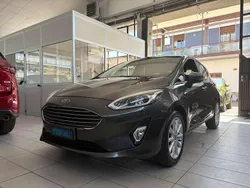 Grigio Usata 2018 Ford Fiesta Active Due volumi | 8800 € (Ottimo prezzo)