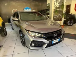 Grigio Usata 2018 Honda Civic Executive Tre volumi | 11.699 € (Ottimo prezzo)