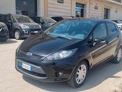 Nero Usata 2011 Ford Fiesta Due volumi | 6700 € (Molto cara)
