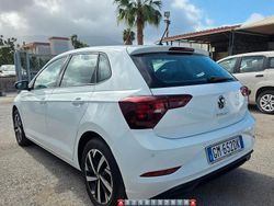 Bianco Usata 2023 VW Polo Style Tre volumi | 14.890 € (Buon prezzo)