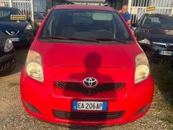 Rosso Usata 2009 Toyota Yaris Tre volumi | 2990 € (Super prezzo)