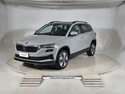 Grigio Usata 2023 Skoda Karoq Ambition SUV | 21.200 € (Buon prezzo)