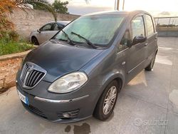 Grigio Usata 2010 Lancia Musa Monovolume | 1150 € (Super prezzo)