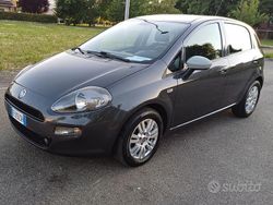 Grigio Usata 2016 Fiat Punto Lounge Due volumi | 4900 € (Buon prezzo)