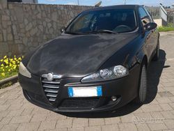 Usata 2005 Alfa Romeo 147 Due volumi | 900 € (Ottimo prezzo)