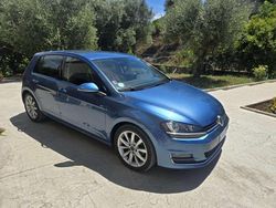 Blu/azzurro Usata 2015 VW Golf VII Highline Tre volumi | 11.500 € (Buon prezzo)