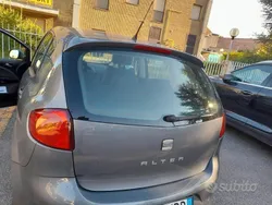 Usata 2012 Seat Altea Monovolume | 2800 € (Buon prezzo)
