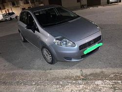 Grigio Usata 2007 Fiat Grande Punto Due volumi | 1800 € (Buon prezzo)