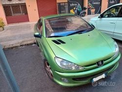 Verde Usata 2004 Peugeot 206 CC Cabrio | 1800 €