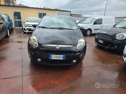 Nero Usata 2011 Fiat Grande Punto S Due volumi | 3800 € (Buon prezzo)
