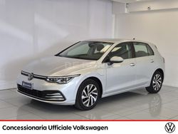 Grigio Usata 2022 VW Golf Style Tre volumi | 26.590 € (Buon prezzo)