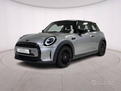 Grigio Usata 2023 Mini Cooper Essential Due volumi | 24.950 € (Buon prezzo)