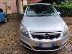 Grigio Usata 2007 Opel Zafira Enjoy Monovolume | 800 € (Super prezzo)