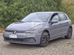 Grigio Usata 2023 VW Golf VIII Style Tre volumi | 23.200 € (Buon prezzo)