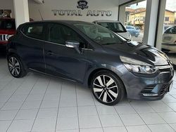 Grigio Usata 2016 Renault Clio IV Zen Tre volumi | 9300 € (Cara)