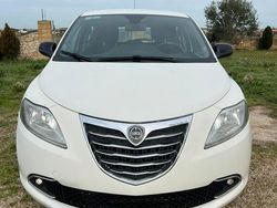 Bianco Usata 2013 Lancia Ypsilon Gold Due volumi | 6800 € (Molto cara)