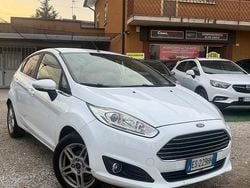 Bianco Usata 2013 Ford Fiesta Titanium Tre volumi | 4500 € (Buon prezzo)
