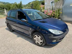 Usata 2003 Peugeot 206 Station wagon | 1000 €