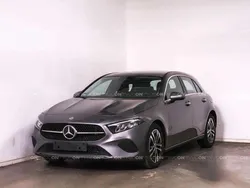 Grigio montagna Usata 2024 Mercedes A180 Advanced Plus Tre volumi | 35.000 € (Buon prezzo)