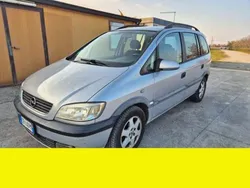 Grigio Usata 2003 Opel Zafira Elegance Monovolume | 1000 € (Buon prezzo)