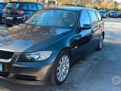 Grigio Usata 2007 BMW 320 Station wagon | 2800 € (Ottimo prezzo)