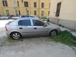 Grigio Usata 2002 Opel Astra Tre volumi | 400 € (Super prezzo)