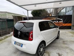 Bianco Usata 2013 VW up! Due volumi | 7499 € (Buon prezzo)