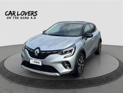 Grigio chiaro Usata 2022 Renault Captur Intens SUV | 17.490 € (Buon prezzo)