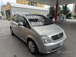 Argento Usata 2005 Opel Meriva Cosmo Monovolume | 1950 € (Buon prezzo)