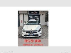 Bianco Usata 2018 Mercedes CLA180 Executive Tre volumi | 15.500 € (Ottimo prezzo)