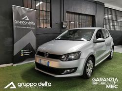 Argento Usata 2011 VW Polo Comfortline Tre volumi | 4200 € (Buon prezzo)