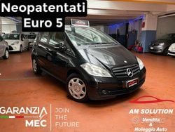 Nero Usata 2010 Mercedes A160 Tre volumi | 4950 € (Buon prezzo)