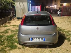 Grigio Usata 2008 Fiat Grande Punto Due volumi | 3490 € (Cara)