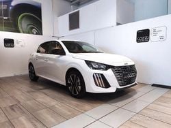 Bianco Nuova 2025 Peugeot 208 Allure Due volumi | 20.100 € (Buon prezzo)