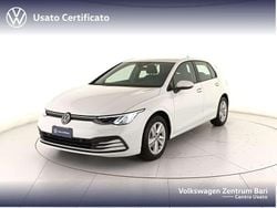 Bianco Usata 2022 VW Golf Life Tre volumi | 21.800 € (Buon prezzo)
