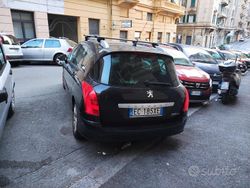 Usata 2010 Peugeot 308 Premium Tre volumi | 3000 € (Ottimo prezzo)